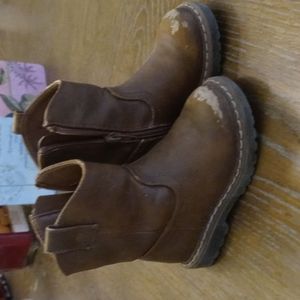Boots size 7 toddler boy